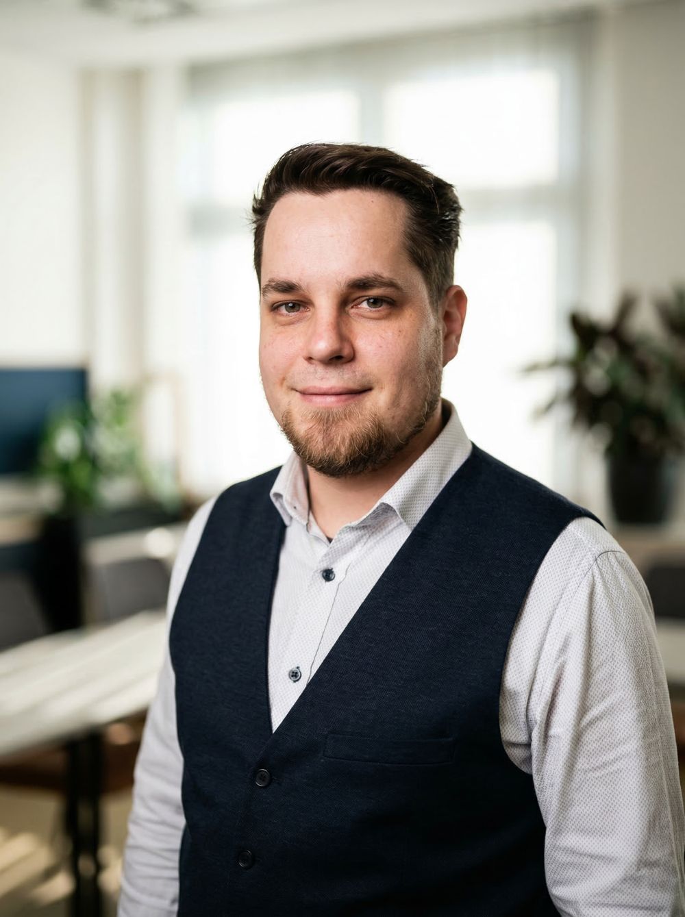 Porträt von Christian Vogel, Dozent für KI und digitale Bildung in Kiel